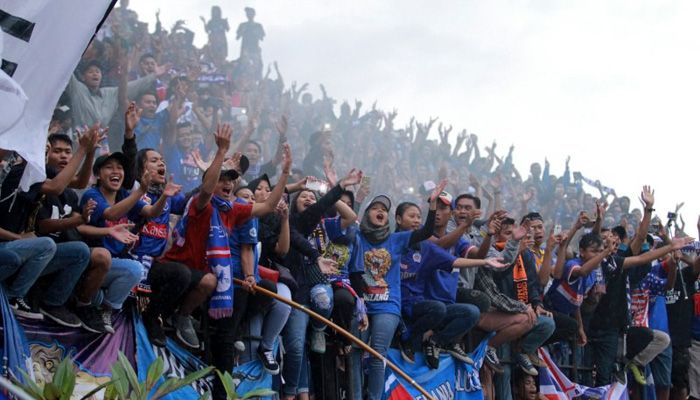 Niat Aremania Balas Sambutan Hangat Bobotoh Terkendala Regulasi