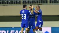 Luciano Guaycochea Tebus Dosa di Laga PSBS vs Persib