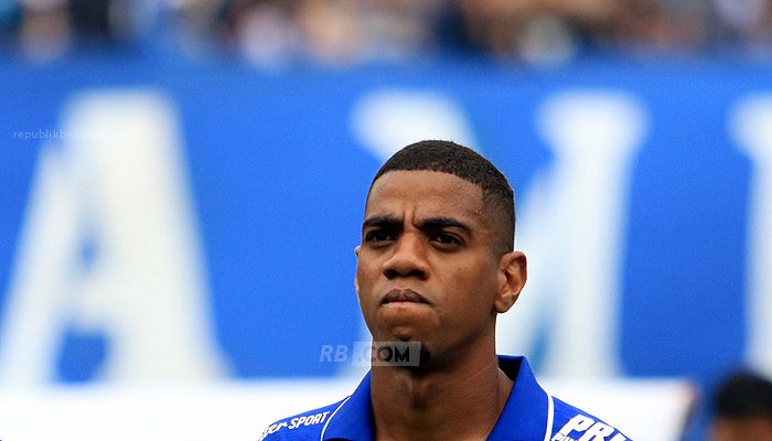 Uilliam Barros Incar Kado Manis di Maguwoharjo