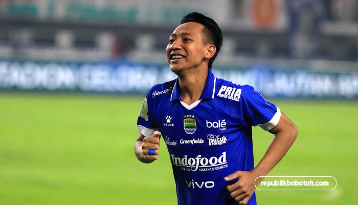 Beckham Putra Ingatkan Rekan Setim: Jangan Puas, Dewa United Menanti!