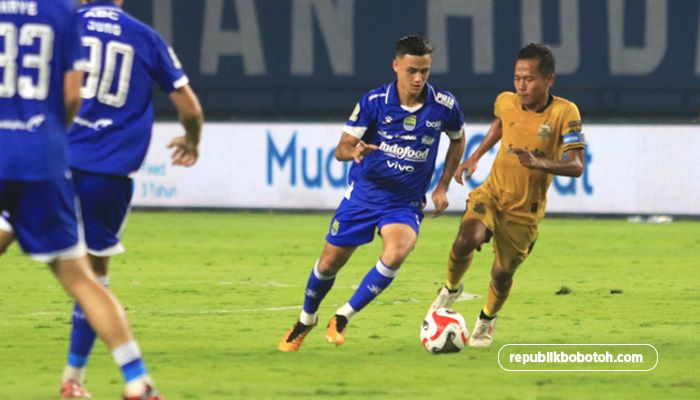 Tak Cuma Gelandang, Eliano Reijnders Disebut Bojan Hodak Bisa Jadi Kiper