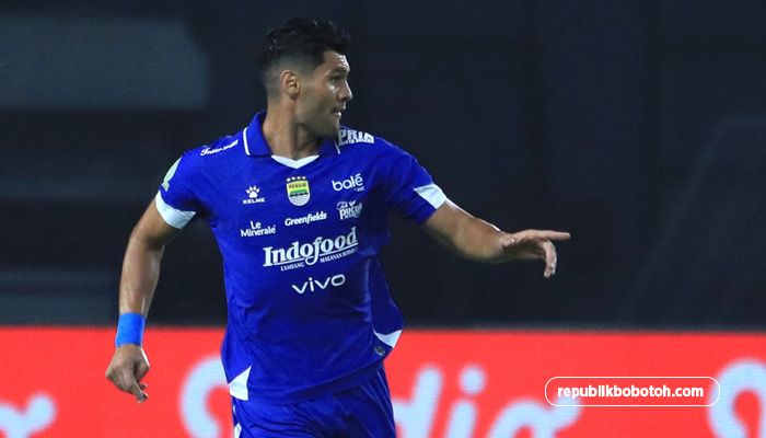 Julio Cesar Terancam Absen Lawan Persija, Bek Persib Pilih Fokus ke Kediri