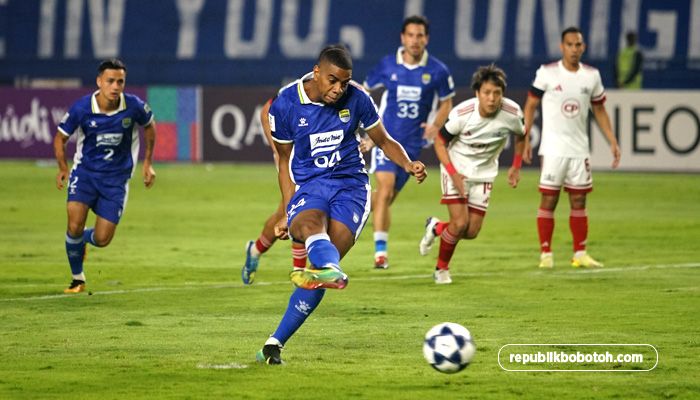 Bojan Hodak Soroti Masalah Penalti yang Belum Tuntas