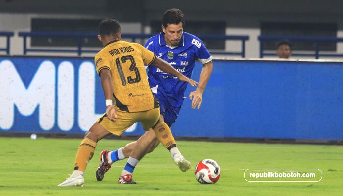 Kalah dari Persib, Paul Munster Buka Suara soal Naturalisasi