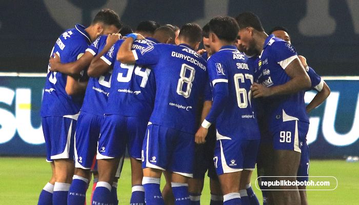 Dana AFC Mengalir, Persib Siapkan Manuver Transfer Boyong Bintang Naturalisasi Joey Pelupessy dan Maarten Paes?