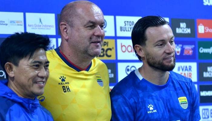 Jelang Hadapi PSBS Biak, Marc Klok Tegaskan Persib Siap Rebut Kembali Puncak Klasemen Super League