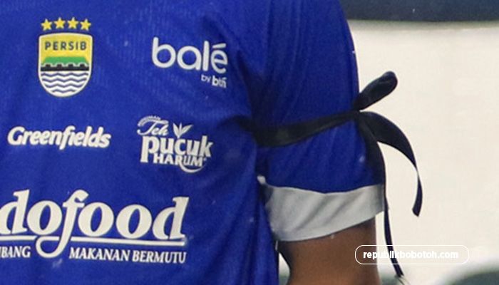 Persib Kenakan Ban Hitam Saat Hadapi PSBS Biak, Kirim Pesan Duka dari GBLA