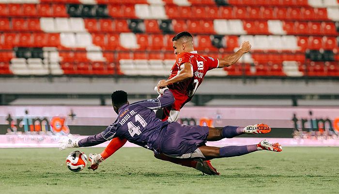 Bali United Pesta Gol ke Gawang PSBS, Johnny Jansen Singgung Perbedaan Kualitas Persib