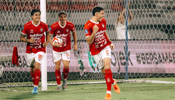 Hadapi Persib, Johnny Jansen tak Akan Ubah Cara Bermain Bali United