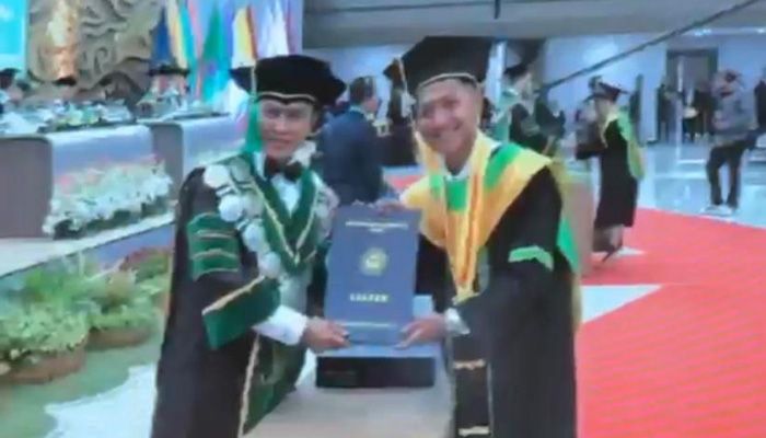 Beckham Wisuda, Reaksi Tak Terduga Bojan Hodak Jadi Sorotan
