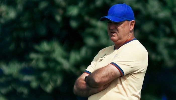 Komentar Bojan Hodak Jelang Laga Persib Menghadapi Semen Padang