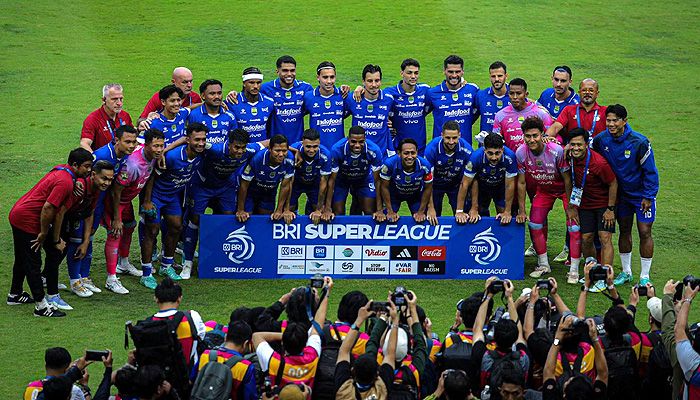 Mengapa Persib Belum Menerima Hadiah Juara Super League 2025/26? Ternyata Ini Penyebabnya