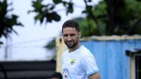 Luciano Guaycochea dan Patricio Matricardi Hadir dalam Latihan Perdana Persib di Tengah Isu Hengkang