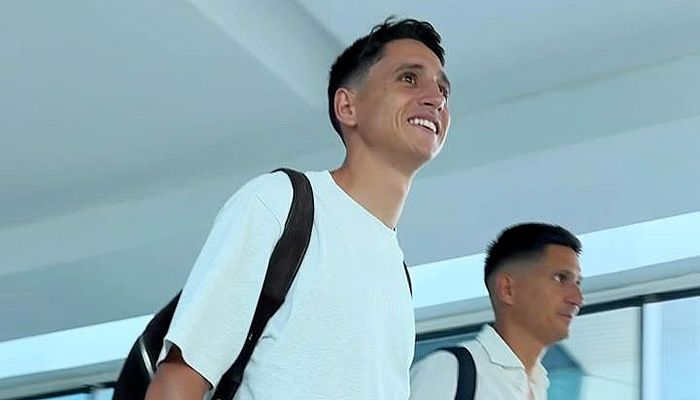 Pemain Asing Anyar Persib Sudah Tiba, Langsung Curi Perhatian Bobotoh Perempuan