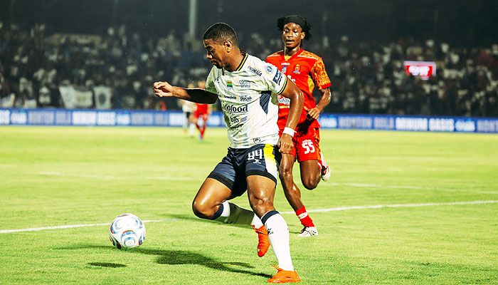 Persib Menang di Markas Persijap dalam Kondisi 'Tersiksa'